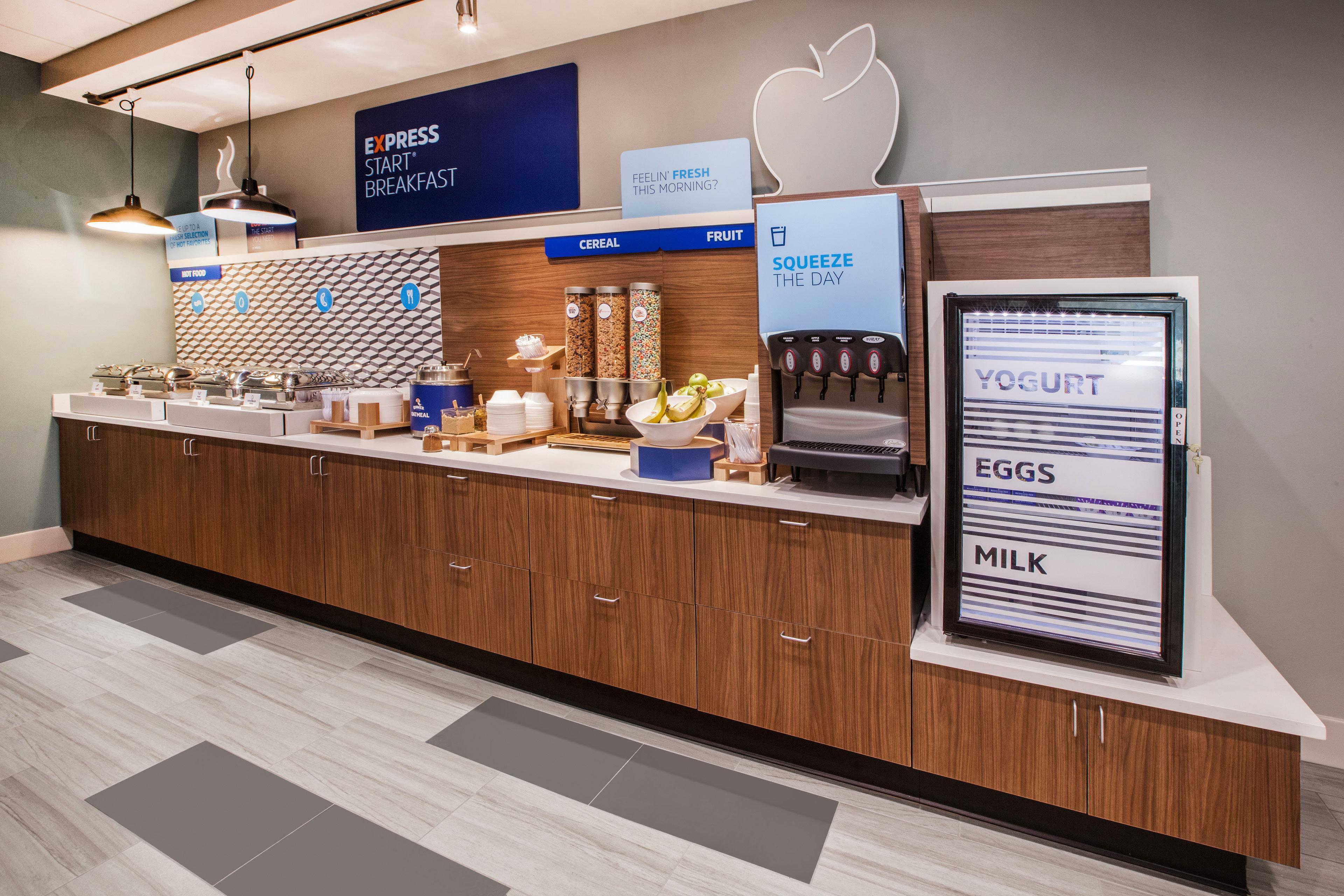 Holiday Inn Express & Suites - Worthington By Ihg Екстер'єр фото