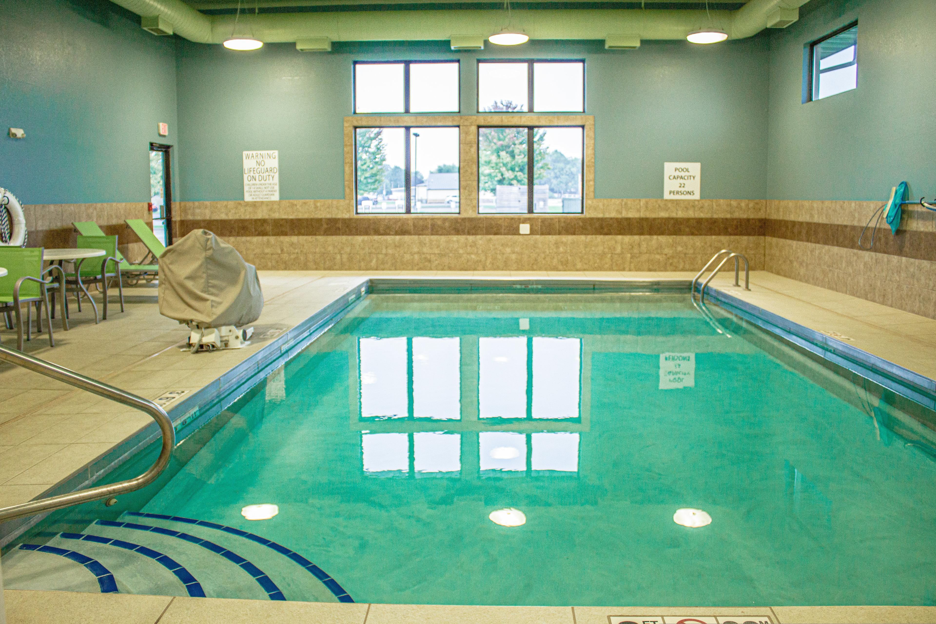 Holiday Inn Express & Suites - Worthington By Ihg Екстер'єр фото